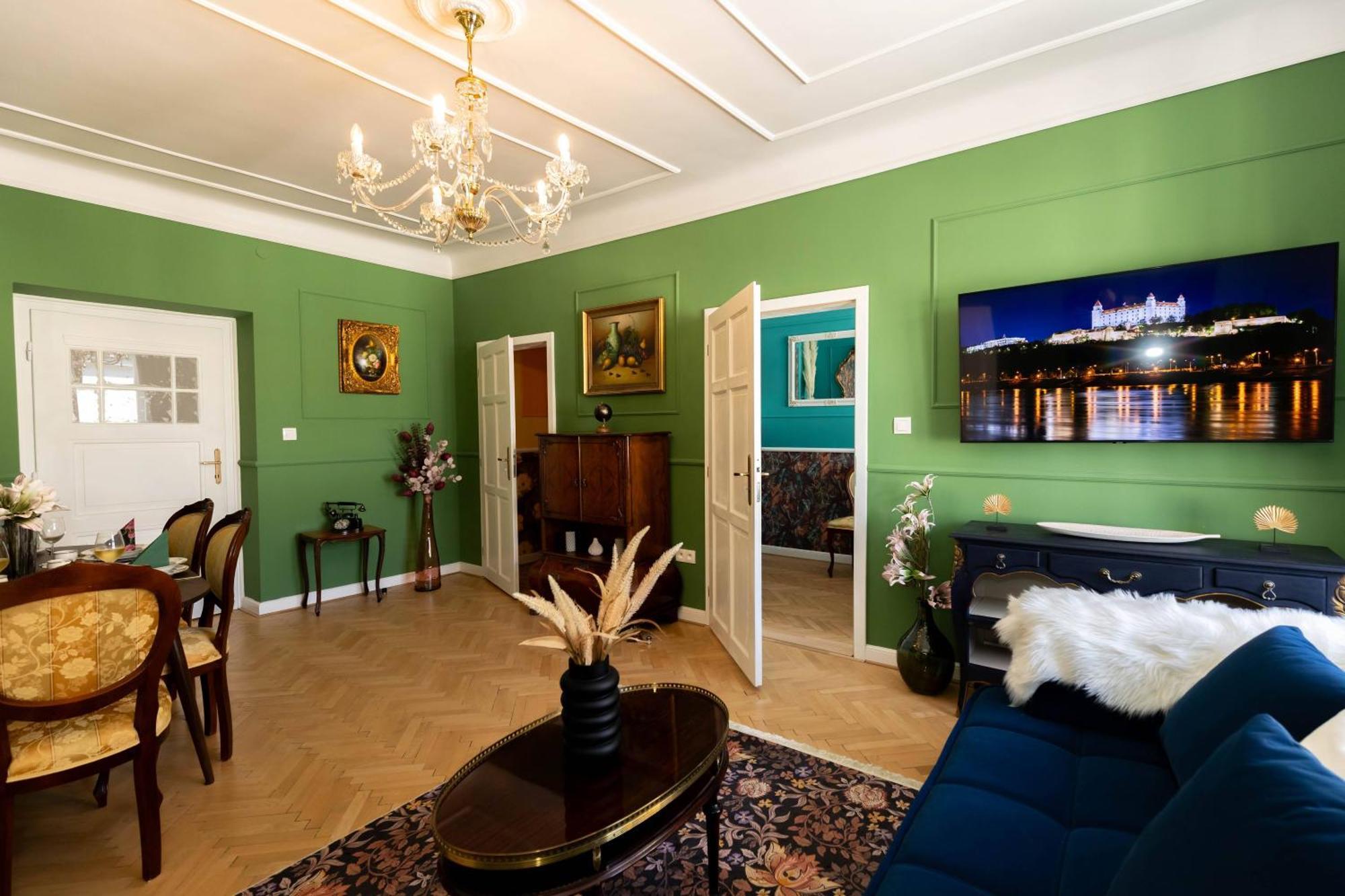 New, Stylish And Spacious Apartment Bratislava Extérieur photo